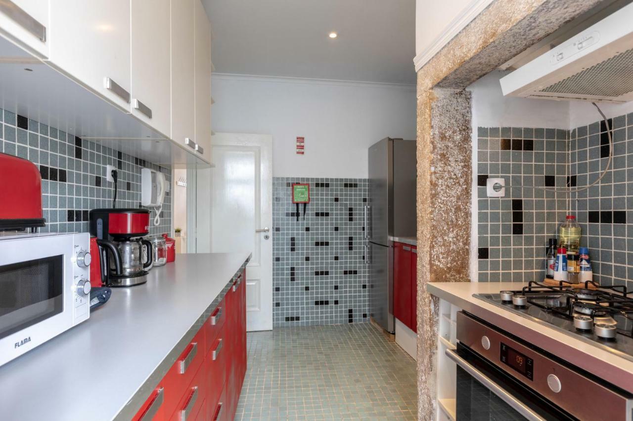 Fantastic Family Apartment In Estrela Lisbon Bagian luar foto